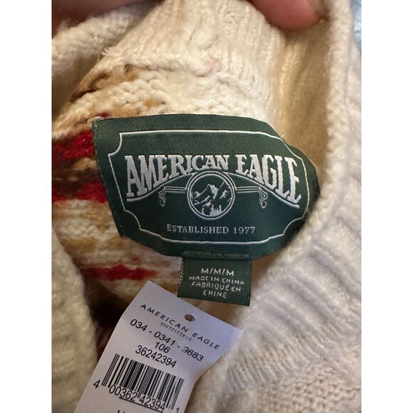 American Eagle Chunky Knit Sweater Christmas Colors Size Medium NWT! - Picture 5 of 6
